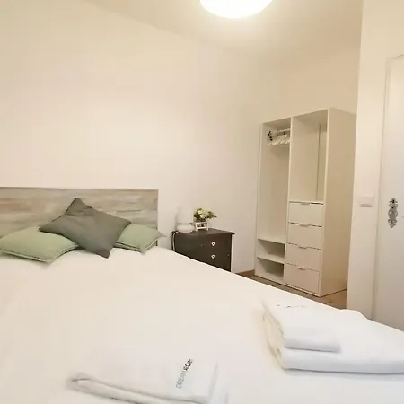 A41 - Olive Tree Street 1 Bed Flat *